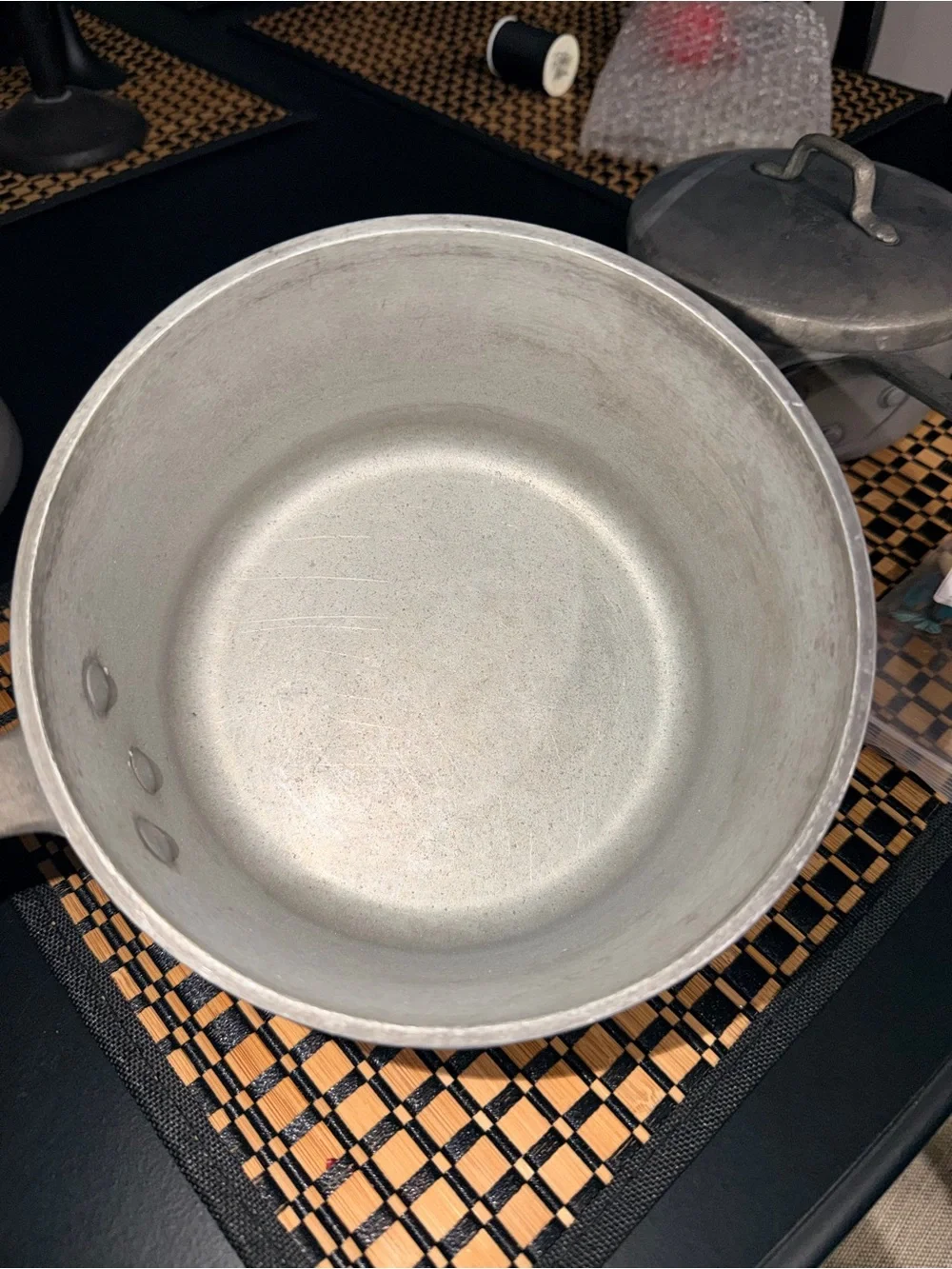 Vintage MAGNALITE Aluminum 2 Quart / 2 Liter Saucepan Pot With Lid USA